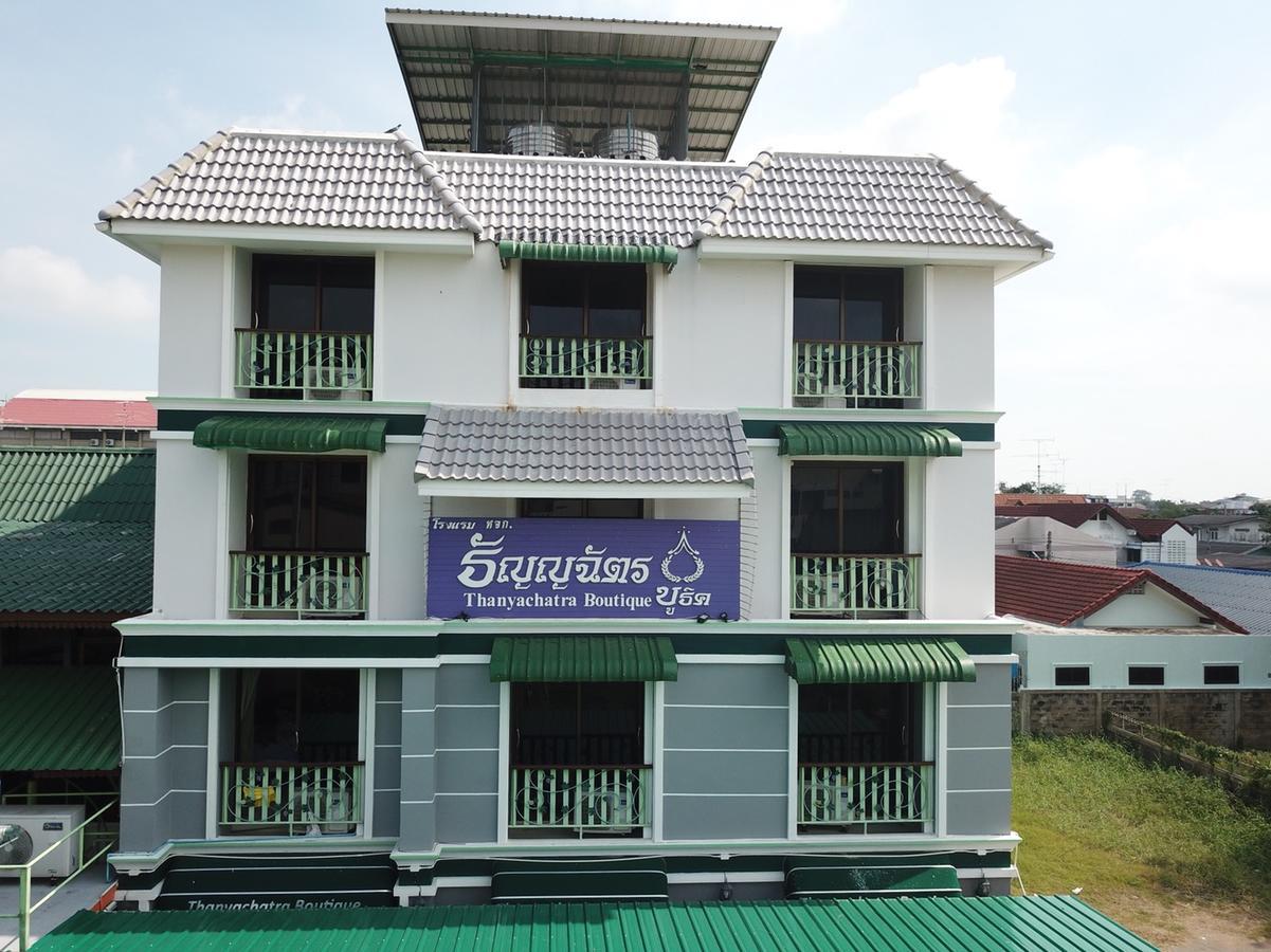 Thanyachatra Boutique Phetchaburi Exterior photo